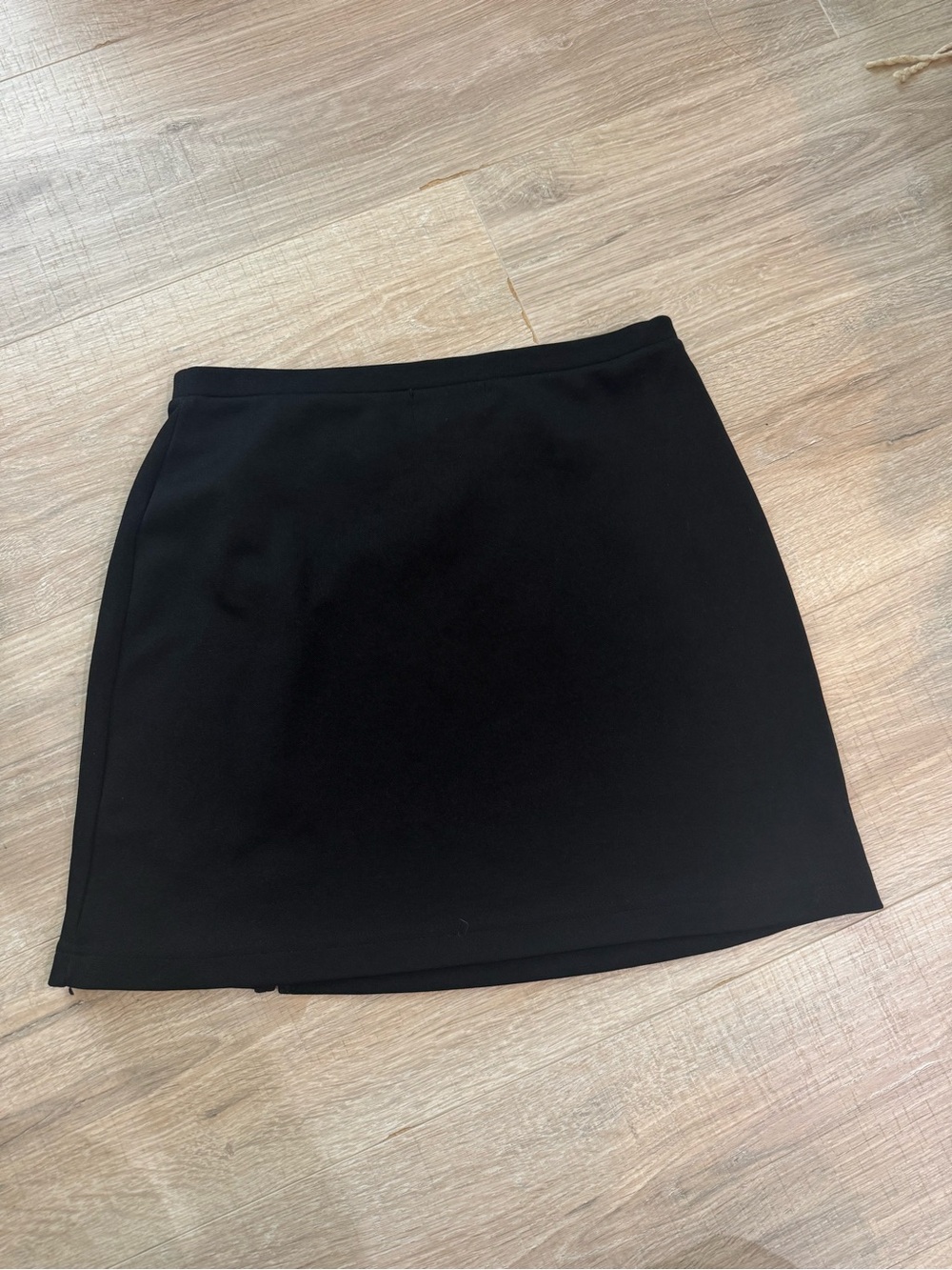Classic Black Mini Skirt – Versatile Everyday Layer